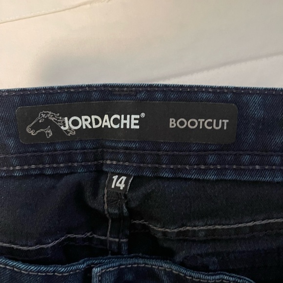 Jeans - Picture 2 of 3